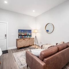 Gorgeous Getaway -1BR- Columbus!