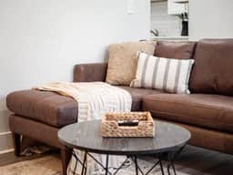 Gorgeous Getaway -1BR- Columbus! - Image 5