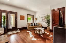 Urban Bohemian Chic - Heart of Columbus! - Image 2