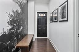 Convention Center Townhouse - Image 3