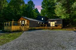 Woodland Clubhouse: Golf, Fishing, Hot Tub, Trail - Image 2