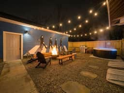 Rock & Roll House: PingPong, Hot Tub, Theatre Area - Image 2