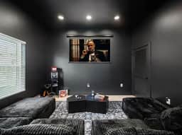 Cinema House - Theatre Room, Pool Table - Image 2