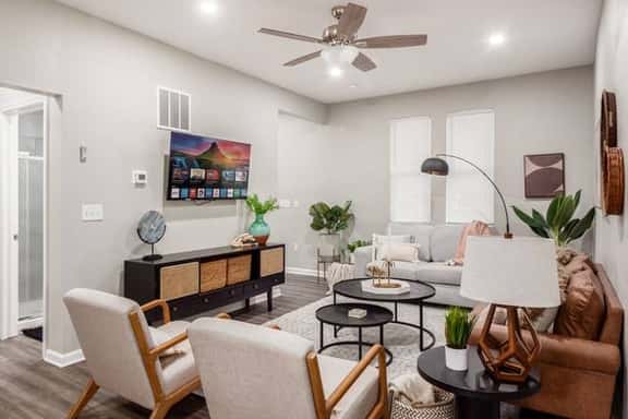 OSU Retreat: 5BR Boho Home with Free Parking - Image 1