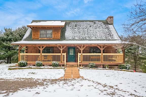 Sugar Grove Retreat - Hot Tub - Hocking Hills! - Image 1