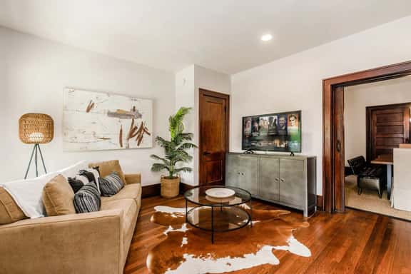 Urban Bohemian Chic - Heart of Columbus! - Image 1