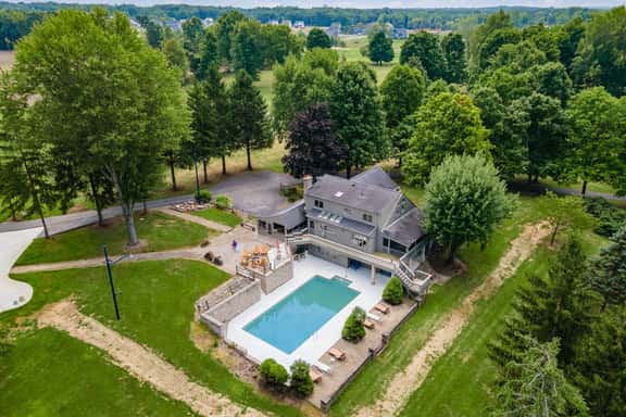 Delaware Farmstead Retreat - Image 1