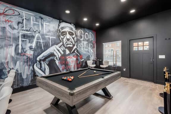 Cinema House - Theatre Room, Pool Table - Image 1