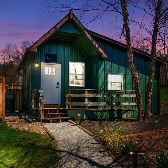 Scouts Cottage - Pickleball Court, Hot Tub, Trails - Image 1