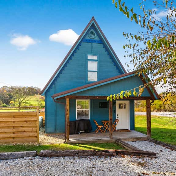 The Nest: Pickleball Court, Hot Tub, Hiking - Image 1