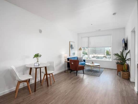 Lovely Blue Boho 1BR Suite - Columbus! - Image 3