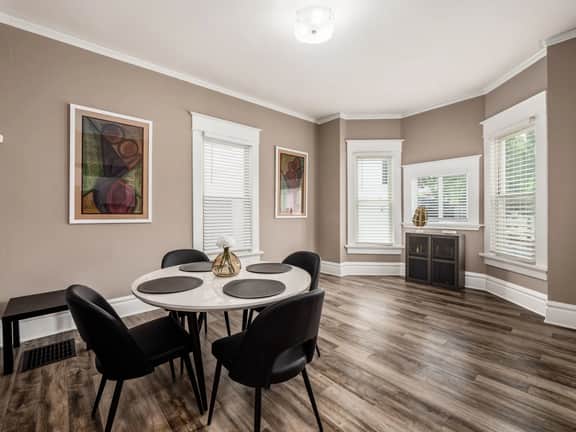 Perfect Stay - 2 Bedrooms - Columbus! - Image 5