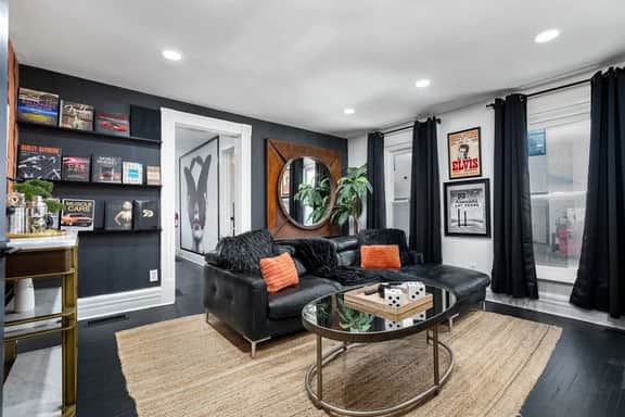 Mozart Flat with Hot Tub! Free Parking! - Image 2