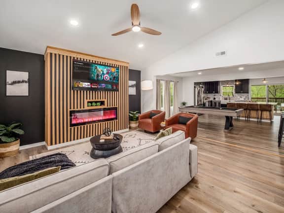 Hidden Hills Haven - Hot Tub, Fire Pit, Pool Table - Image 2
