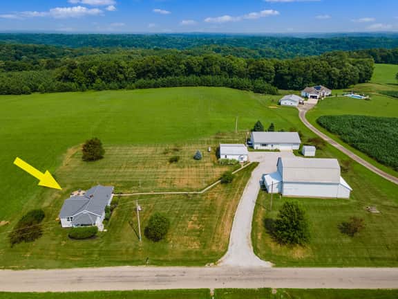 Sugar Grove Farmhouse - Hocking Hills! - Hot Tub! - Image 2