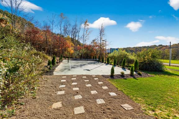 Scouts Cottage - Pickleball Court, Hot Tub, Trails - Image 2
