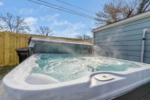 Barrel House: Hot Tub & Game Room - Image 5