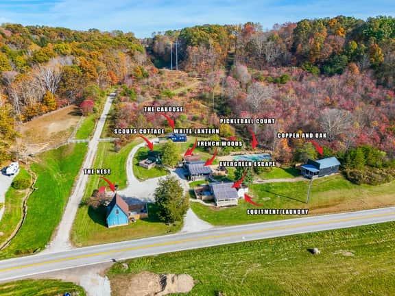 Valley View Cabins: Pickleball, Hot tubs, Trails - Image 2