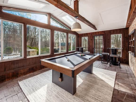 Elysium: Golf Sim, Sauna, Cold Plunge, Hot Tub - Image 3