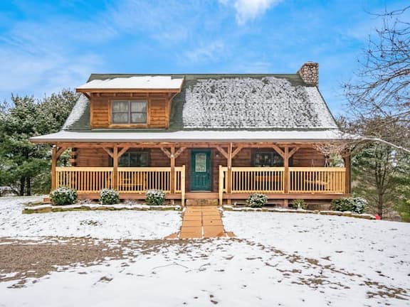 Sugar Grove Retreat - Hot Tub - Hocking Hills! - Image 1