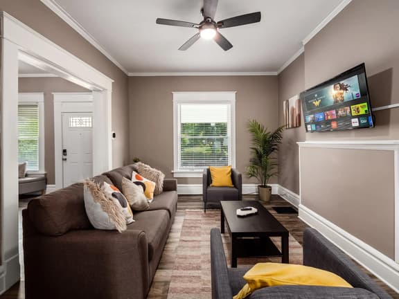 Perfect Stay - 2 Bedrooms - Columbus! - Image 1