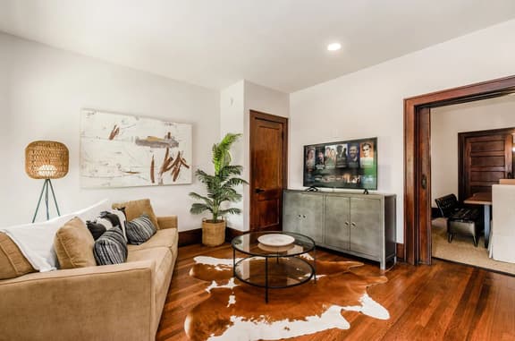 Urban Bohemian Chic - Heart of Columbus! - Image 1