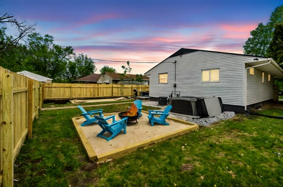 Surfside Escape - Gym, Hot Tub, Pool Table - Image 1